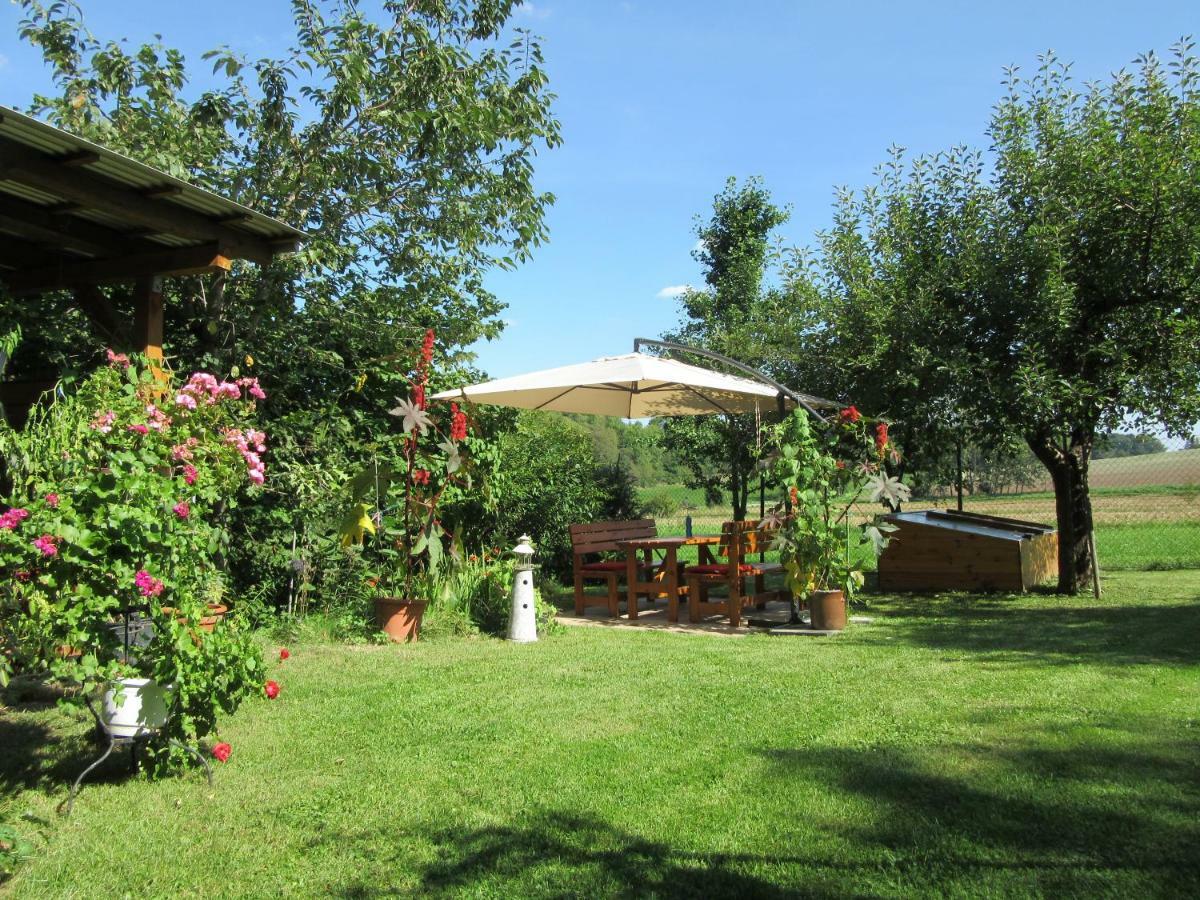 Feriendomizil Taupadel Apartment Burgel  Exterior photo